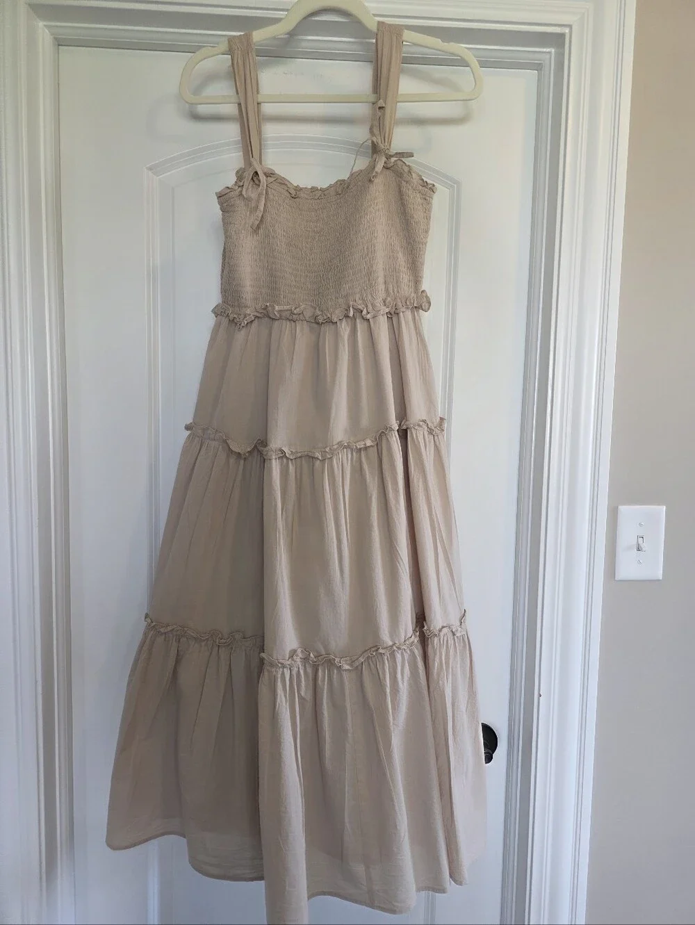 ✨Jacquie the Label Tan Tiered Sundress – Women’s Medium